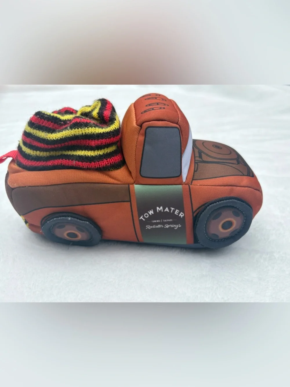 Disney Pixar Cars Boys Girls Slippers 9-10 Lightning McQueen Mater Pre-owned
